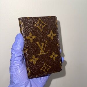 Louis Vuitton Monogram Card Holder